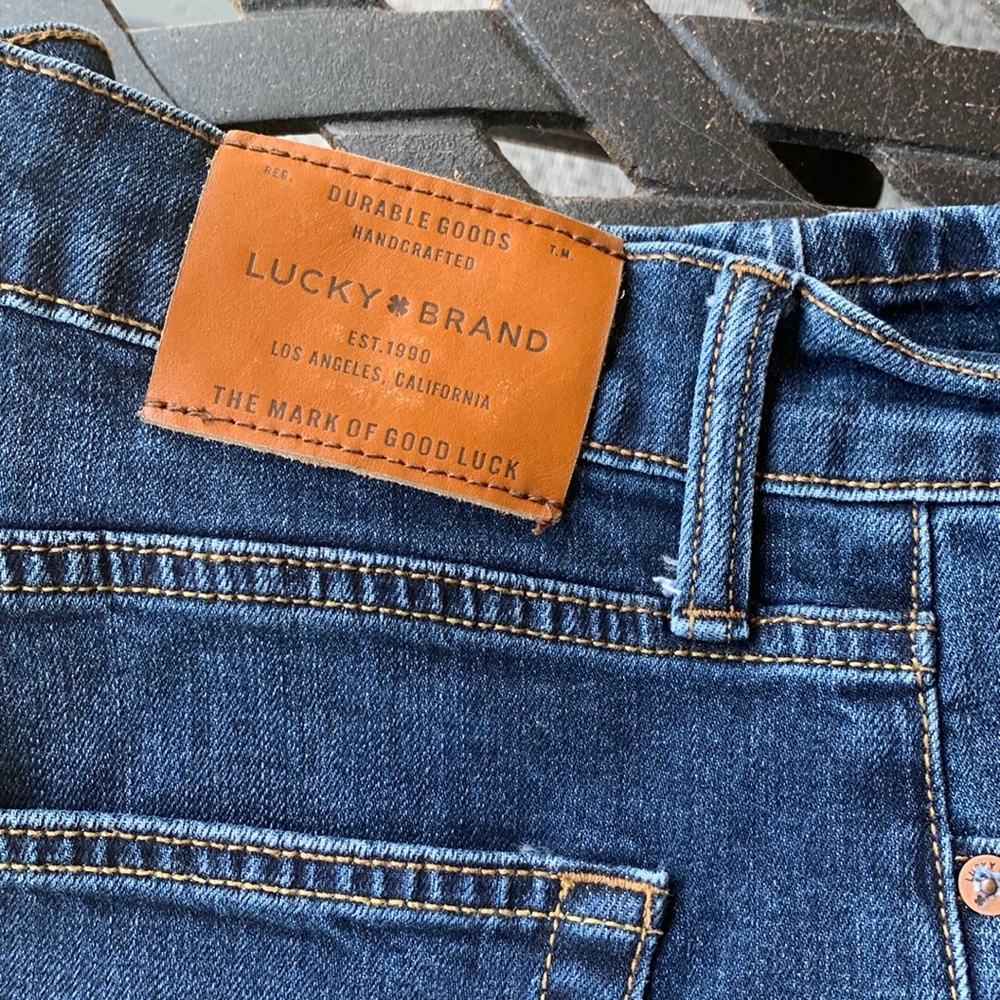 Lucky brand jeans size 38/32